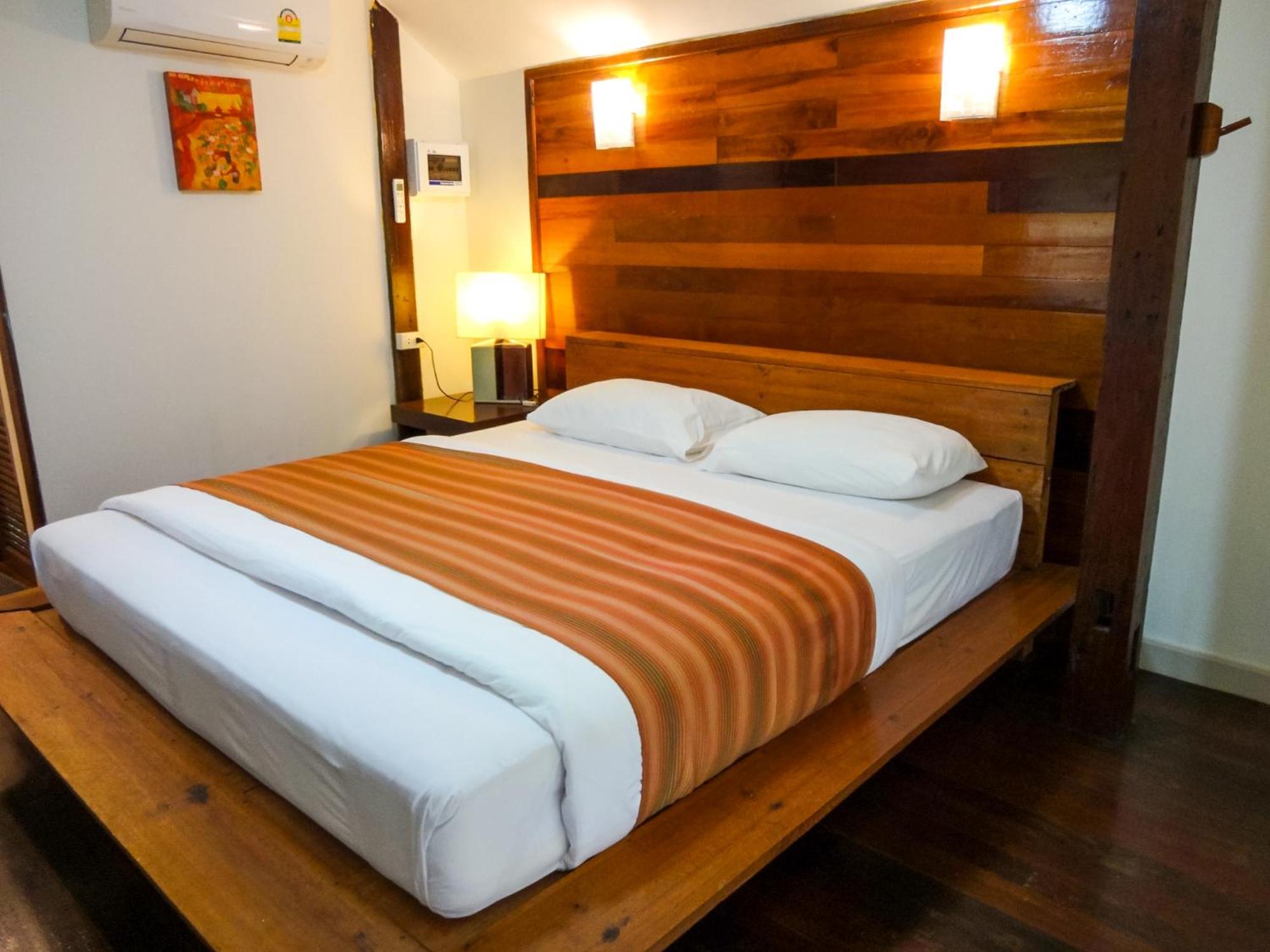 The Chevalley Beach Resort Satun Extérieur photo
